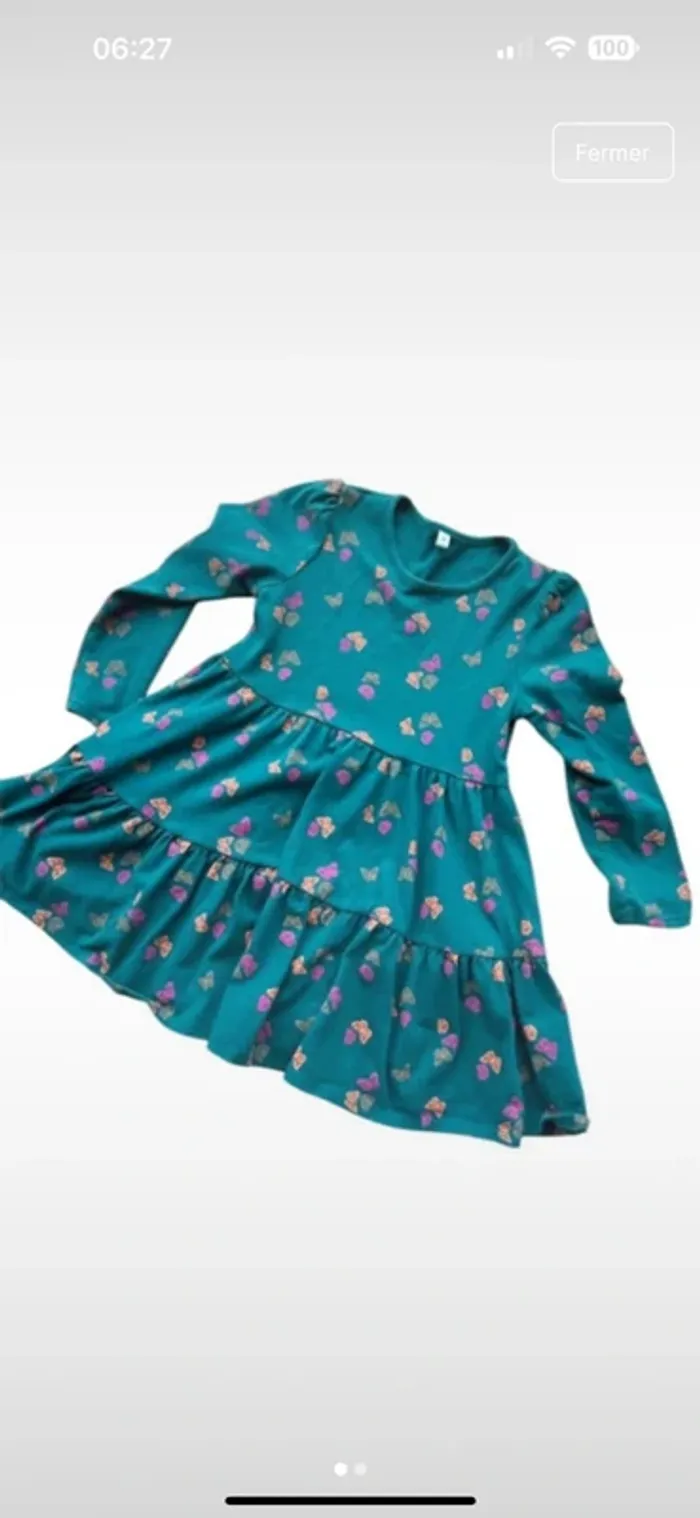 Robe fille 5 ans – manches longues – vert foncé – très bon état