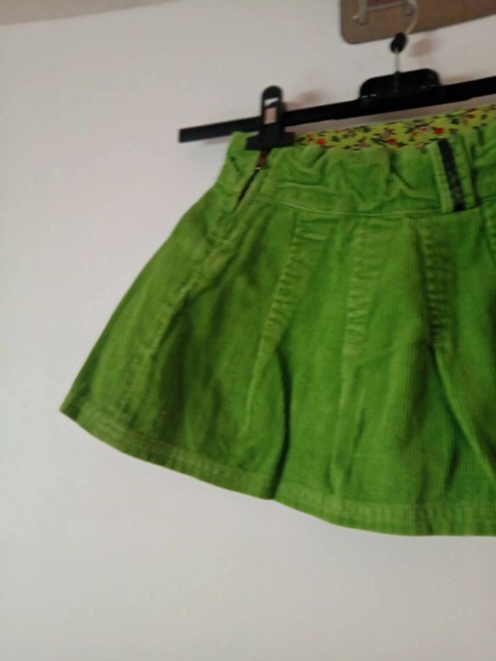 Jolie jupe verte. 4 ans - photo numéro 8