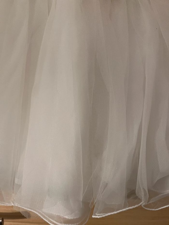 Robe cérémonie blanche 6 ans porté 1 fois très bon état - photo numéro 3