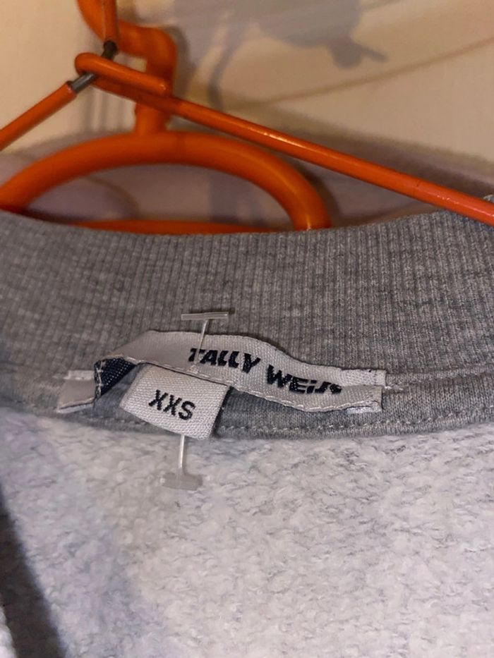 Pull sweat - photo numéro 4