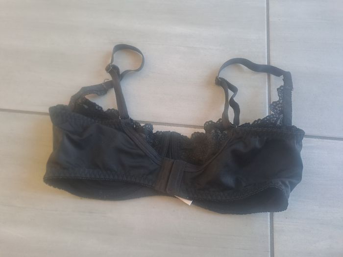 Soutien Gorge Noir 95C - photo numéro 6