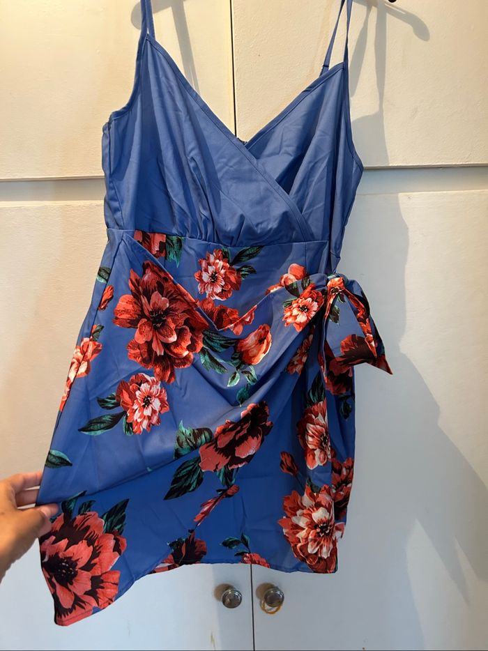 Une robe - photo numéro 2