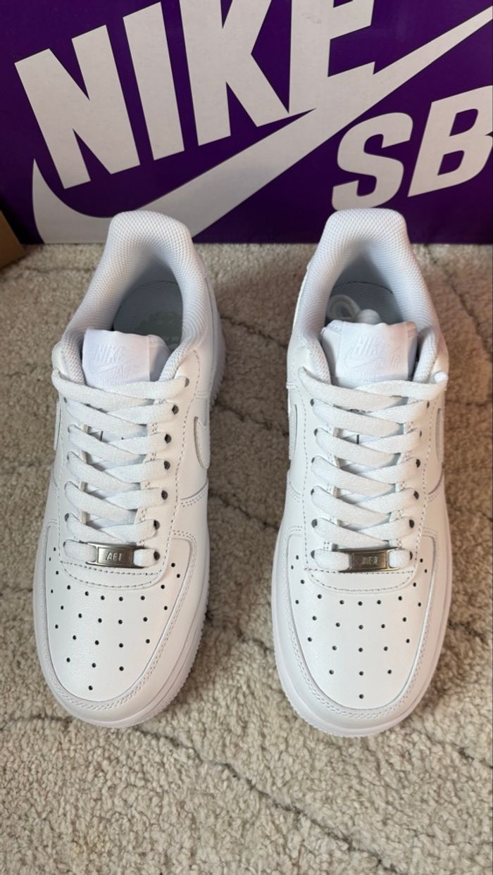 Nike Air Force 1 - Taille 38 - Neuve - photo numéro 8
