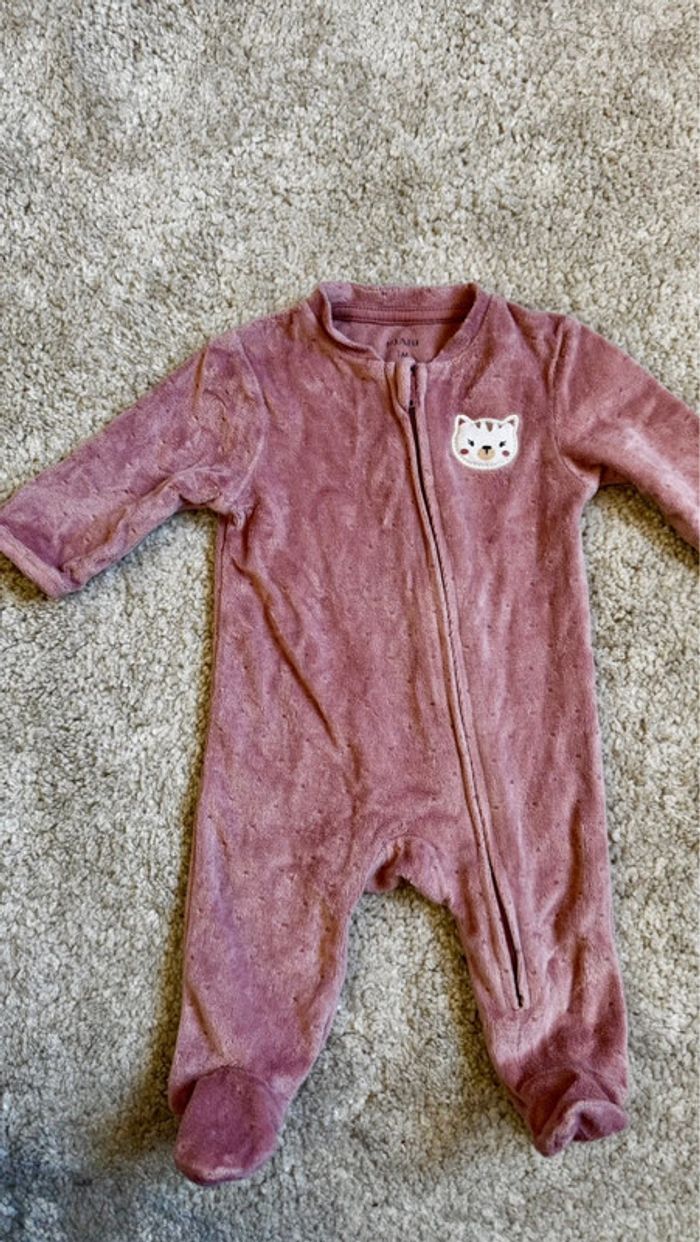 Pyjama velours rose Kiabi – 1 mois – avec zip