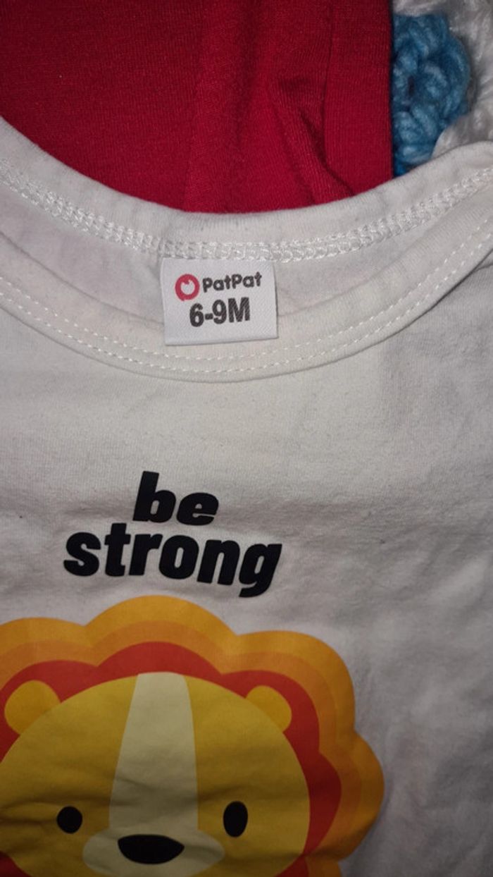 Lot de 2 bodies 6/9 mois - photo numéro 2