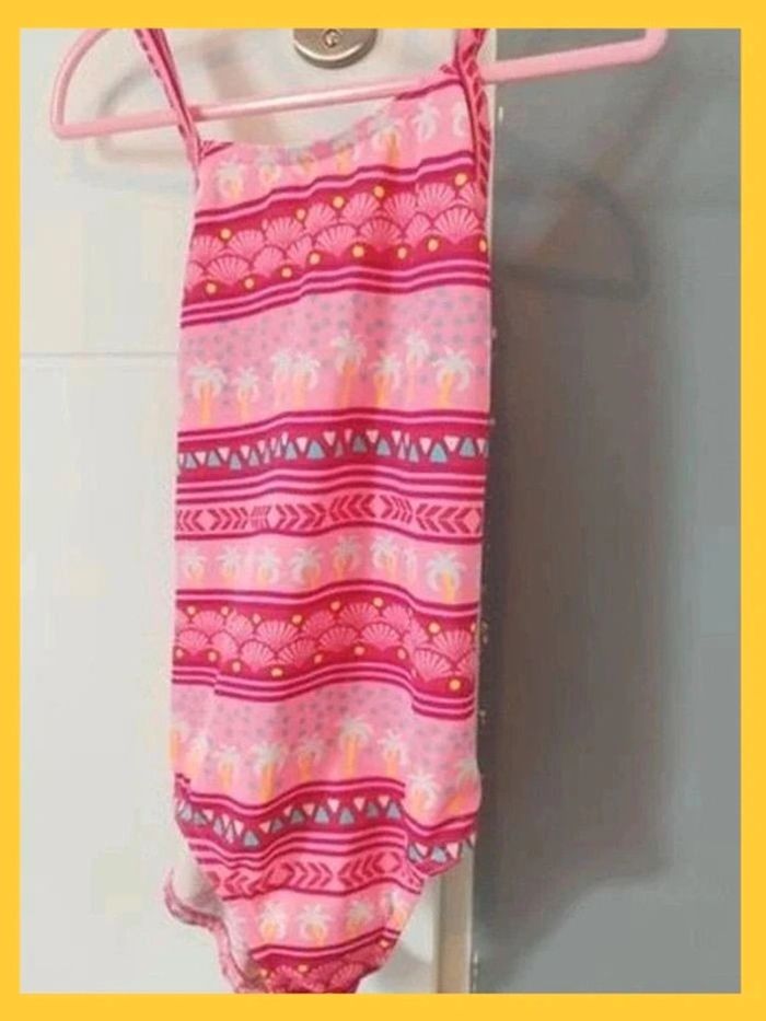 Maillot de bain Olaian 6 ans