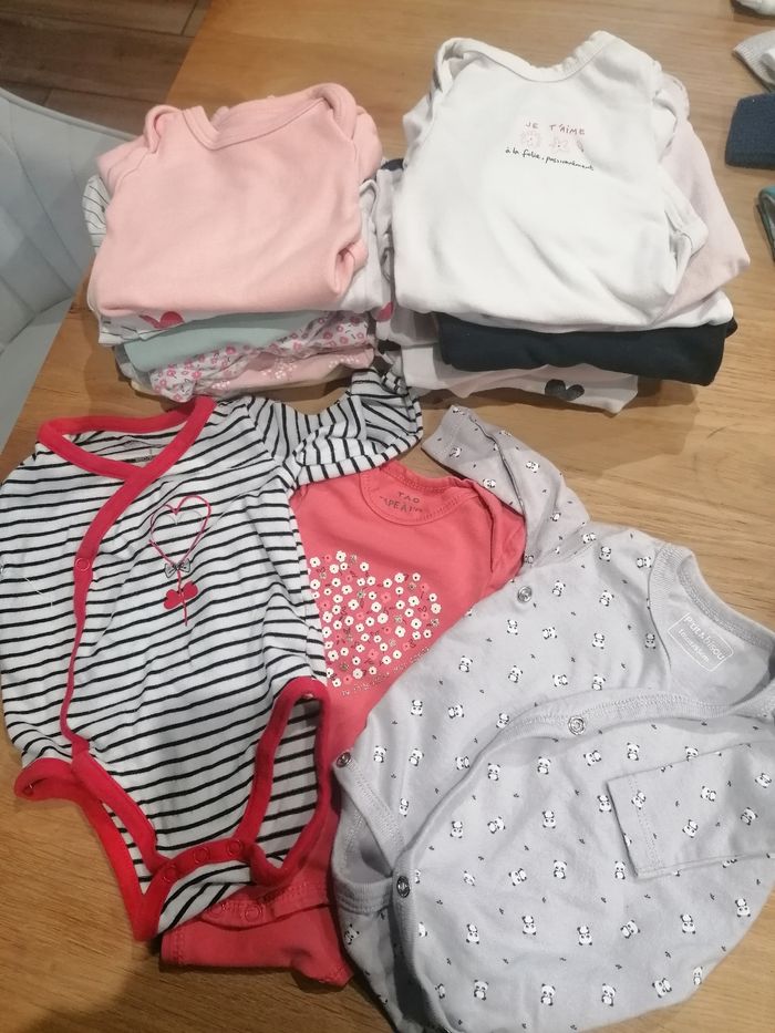 Lots 62 articles taille 1 mois fille - photo numéro 6
