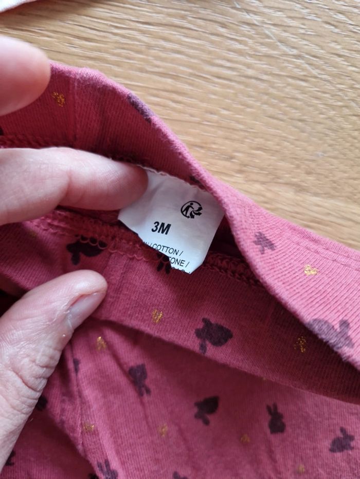 T-shirt +leggings 3 mois - photo numéro 5