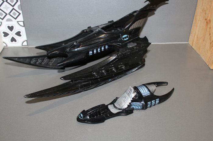 Véhicule Batwing Batman - DC Comics - photo numéro 3