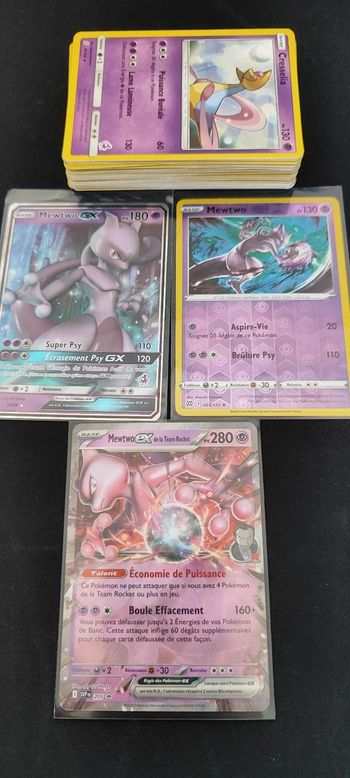 Lot Mewtwo  + 60 cartes