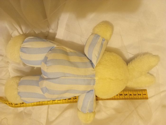 lapin  blanc et bleu clair Pampers  doudou   Peluche   tête blanche corps bleu blanc vintage rayé rayures nez bleu clair - photo numéro 7