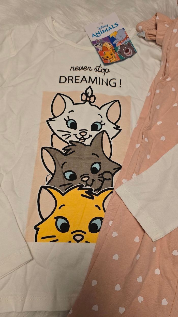 Neuf ( non porté)🏷🤩 pyjama 8 ans fille🩷😍 - photo numéro 2