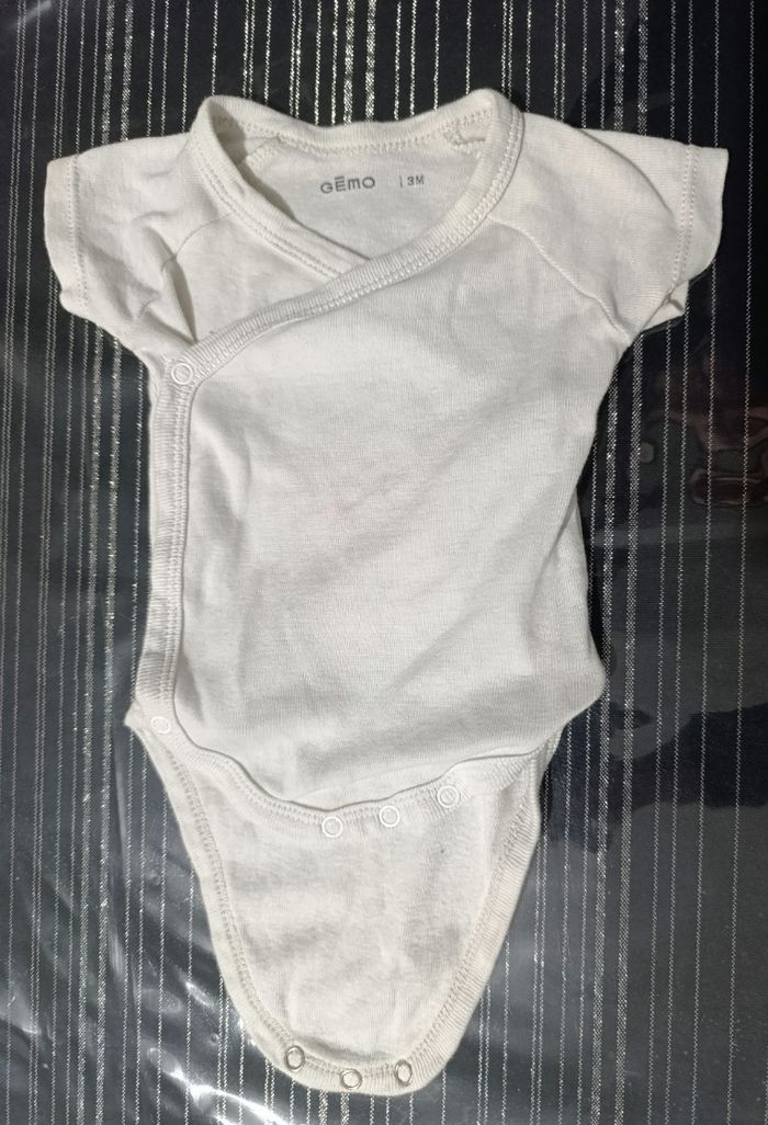 Lot de 3 bodys manches courtes mixte 3 mois - photo numéro 4