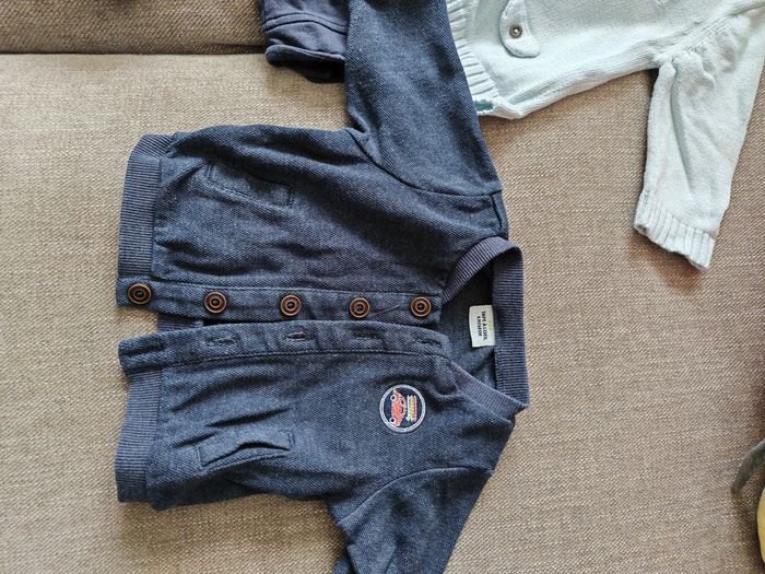 Lot 3 gilets bébé garçon 6 mois - photo numéro 2