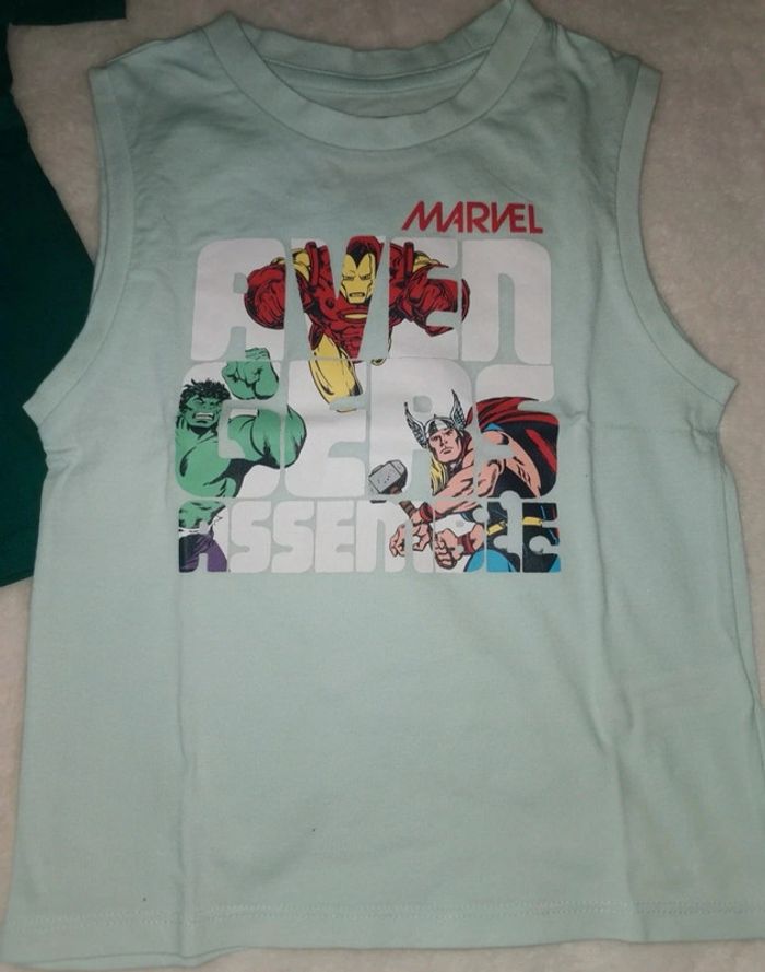 Lot de 2 tee-shirts taille 4 ans neufs - photo numéro 3