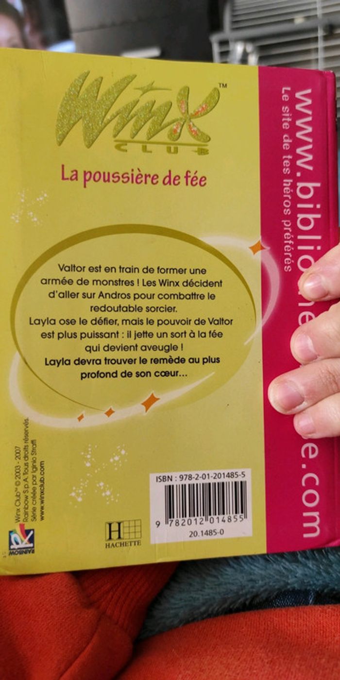 4 livres Winx club - photo numéro 9