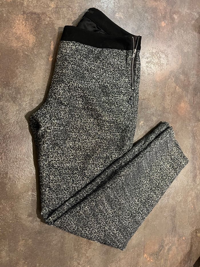 Pantalon contenant un fil doré - photo numéro 2