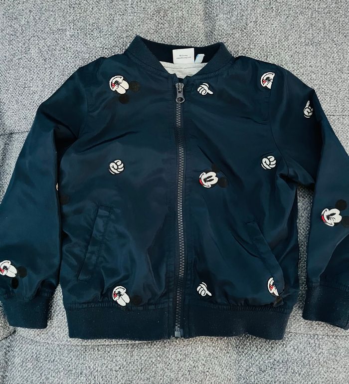 Manteau Mickey taille 4 ans