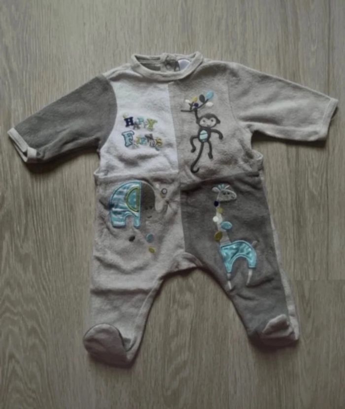 Lot Pyjamas 1 mois - photo numéro 5
