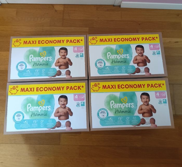 4 maxis economy packs Pampers harmonie taille 4