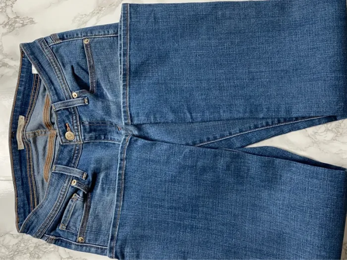 Jean Levi’s 529 Bootcut Femme Taille FR38 / W28 L 30 - photo numéro 3