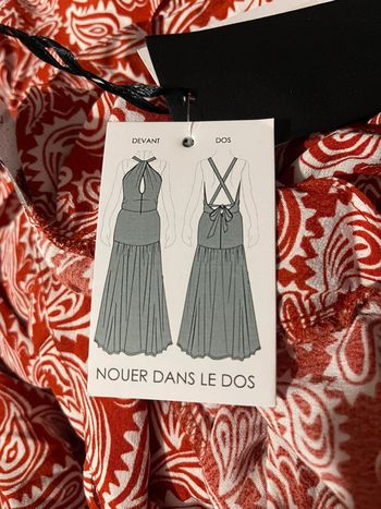 Robe dos croisé à motifs