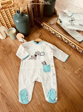 Taille 6 mois pyjama fin garçon Kiabi blanc et bleu turquoise * dinosaure * 💙