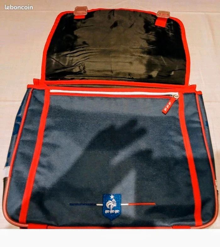 Cartable et sa trousse Assortie Équipe de France de football - photo numéro 6