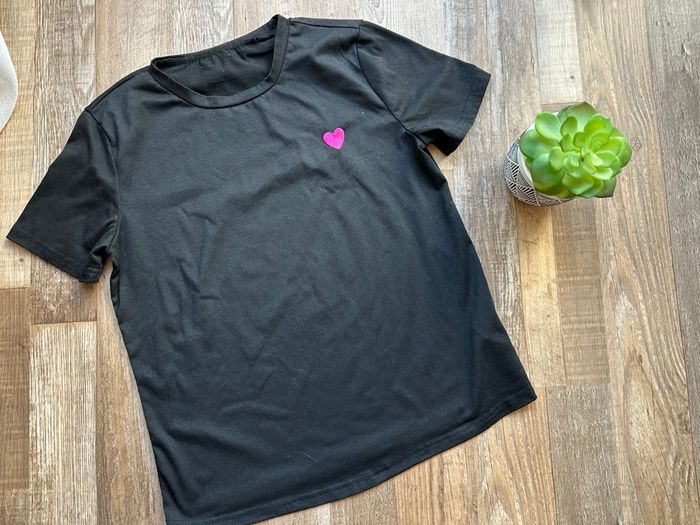 - Tee shirt Shein - Taille XS - Très bon état