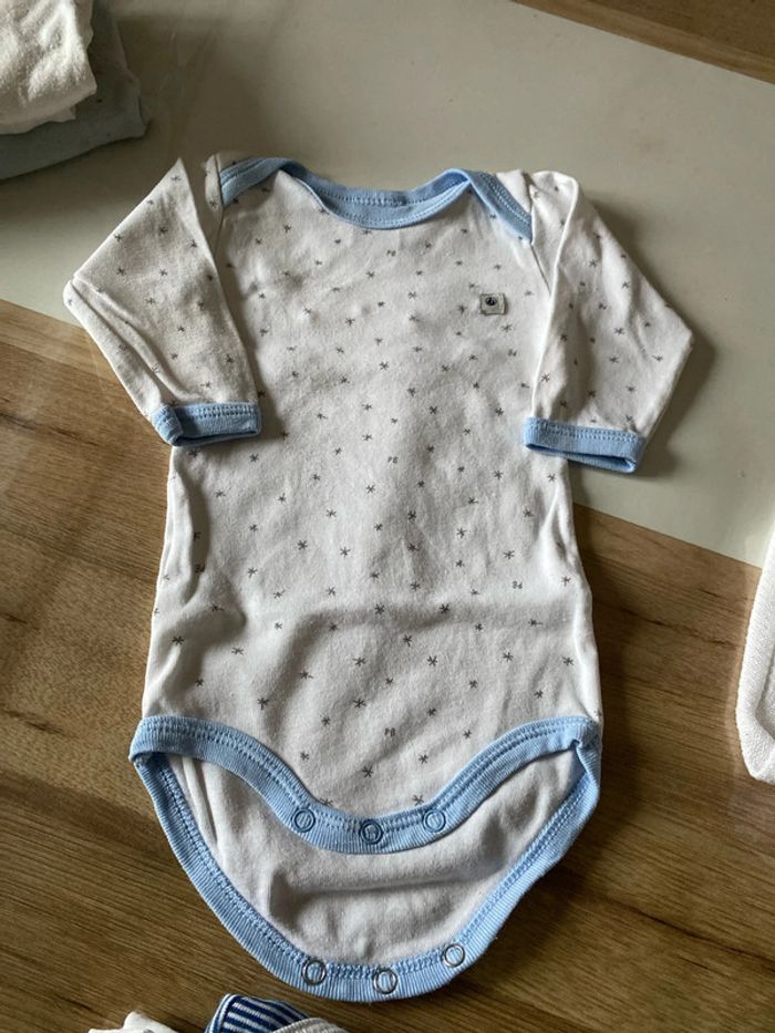 Lot de 7 body 3 mois kiabi petit bateau - photo numéro 5