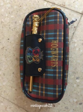 Trousse Harry potter avec stylo doré neuf