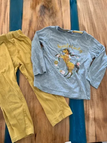 Pyjama chevaux Spirit taille 4 ans