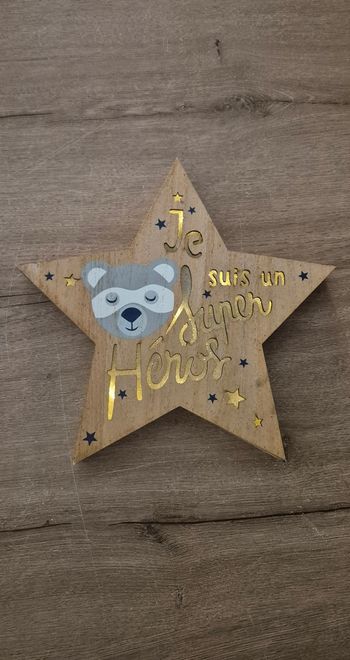 Veilleuse murale en bois 🌟