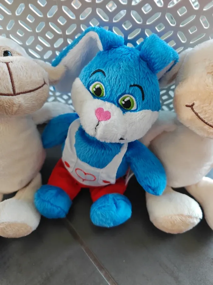 3 peluche kinder mouton lapin - photo numéro 2