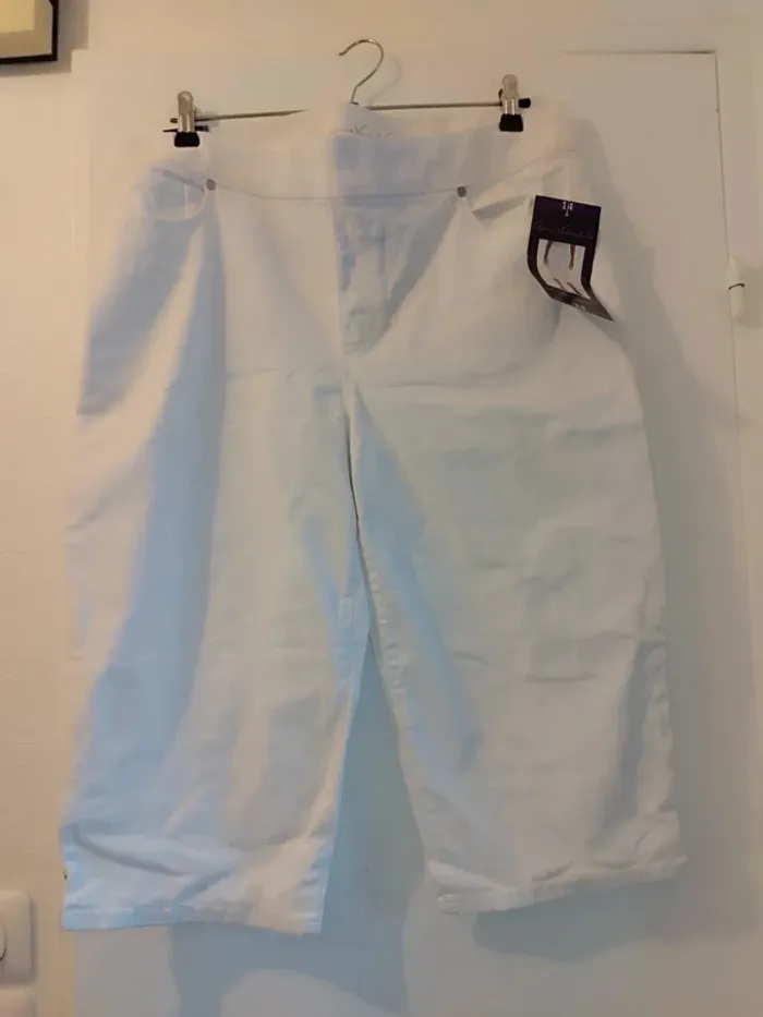 Pantacourt blanc - Gloria Vanderbilt - taille 42