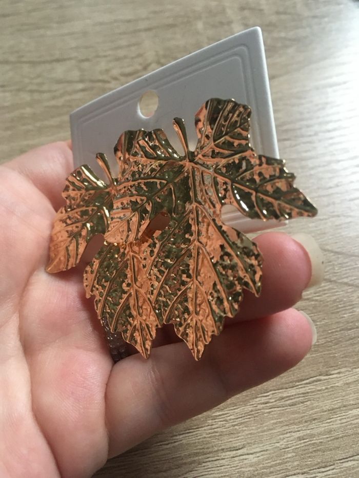 Boucles d’oreilles NEUVES pour femme forme de feuilles 🍁 couleur doré - photo numéro 5