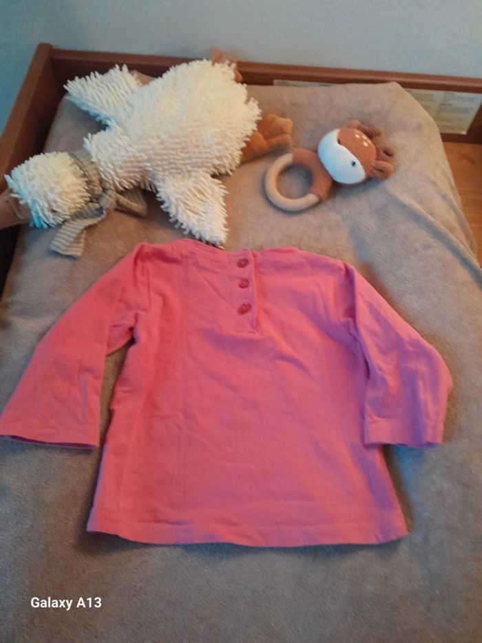 T-shirt 6 mois - photo numéro 2
