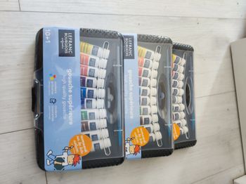 Coffret peinture gouache neuf