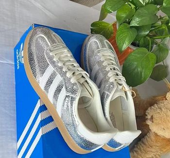 Aadidas originals Taille  36