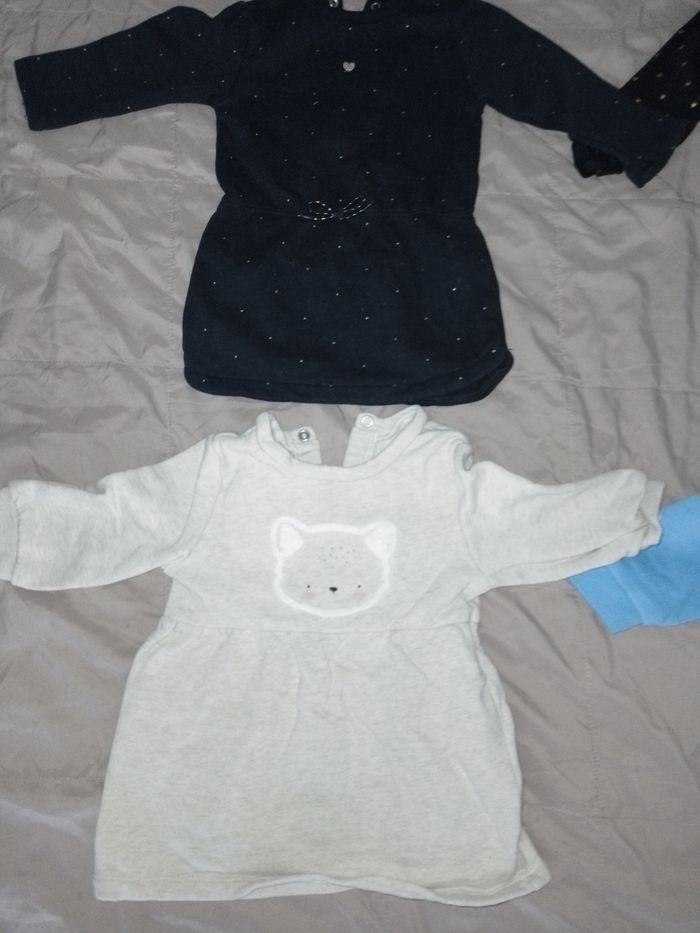 Lots 4 vêtements - photo numéro 3