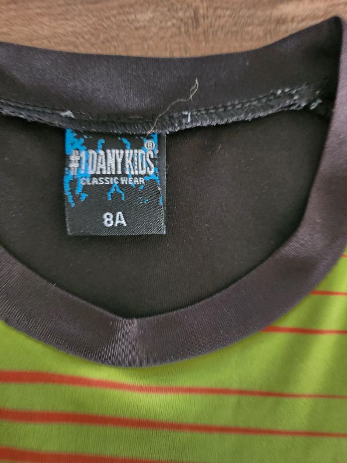Maillot de foot excellent état 8 ans #1danykids noir et jaune - photo numéro 2