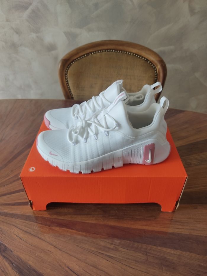Baskets Nike free metcon 6 T 42 - photo numéro 2
