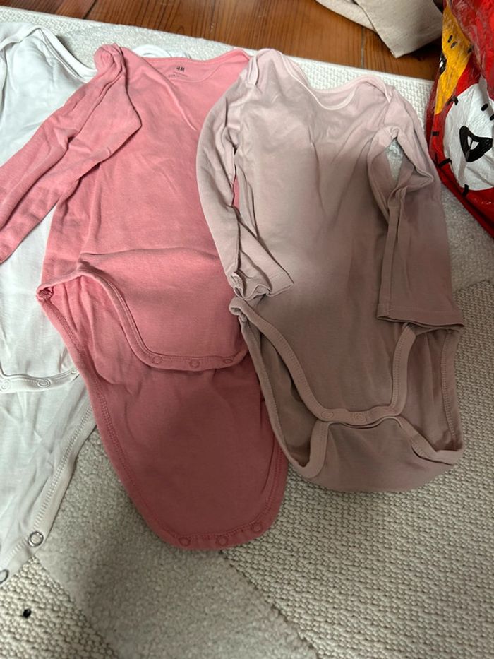 Lot de 8 bodys - photo numéro 4