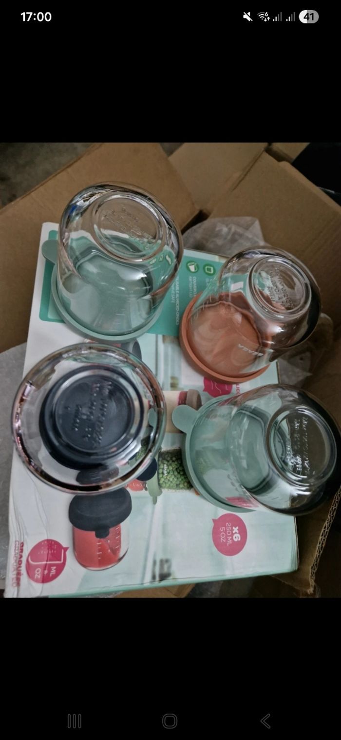 Lot de 4 pots en verre 250ml neufs