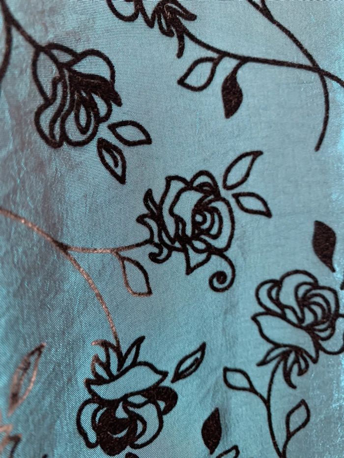 Robe bleue à fleur fille . - photo numéro 3