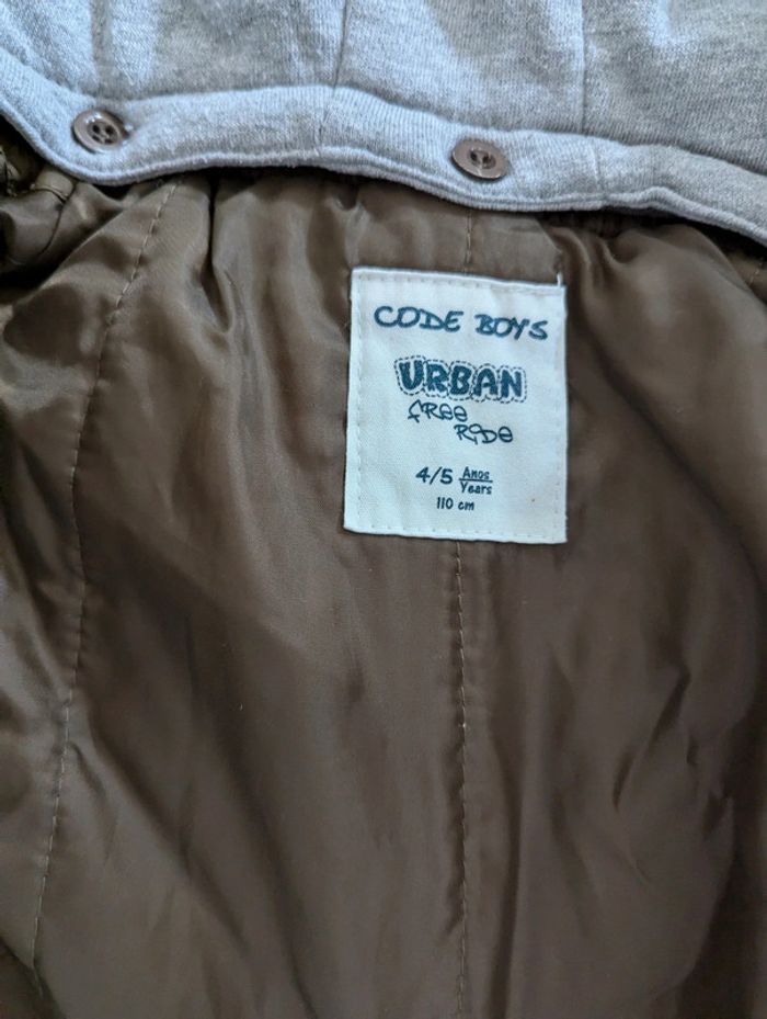 Jacket taille 4/5 ans 110cm - photo numéro 4