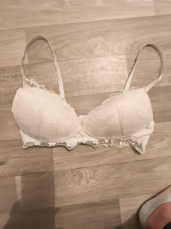 Soutien gorge blanc dentelle marque gemo 95C