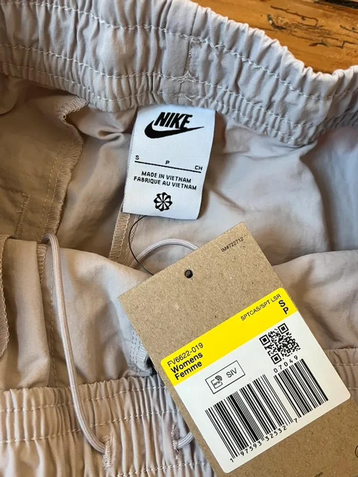 Short Nike rose grisé - photo numéro 3