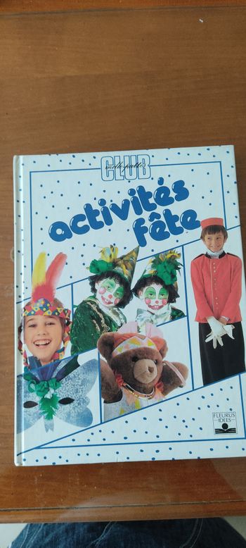 Livres d'activités de fête