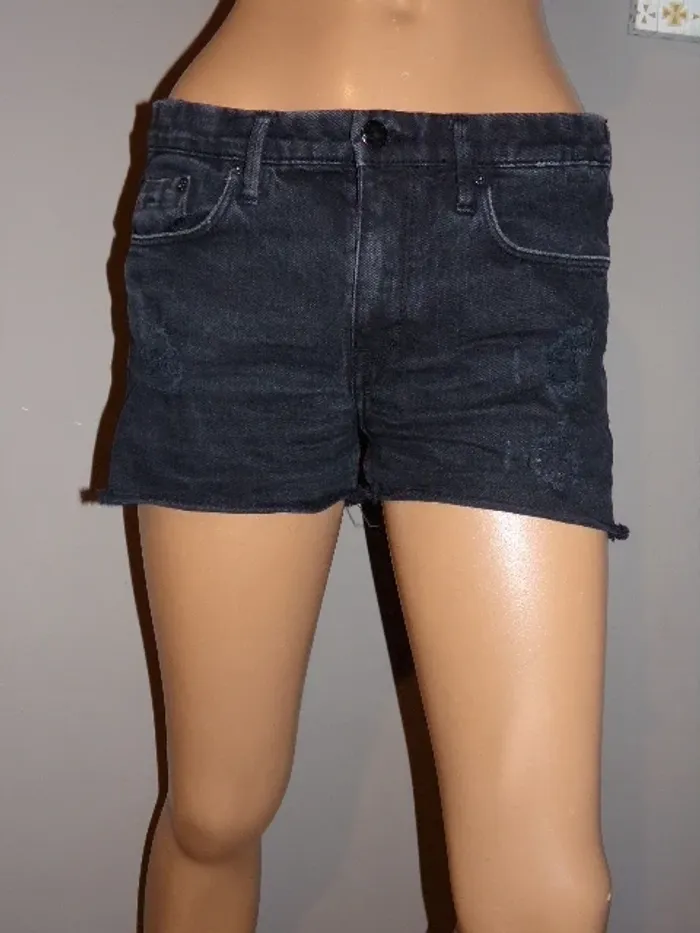 Short jeans - photo numéro 3